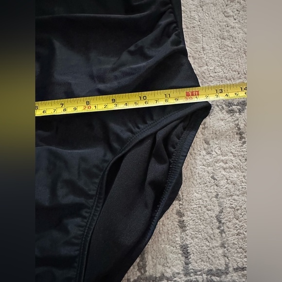 Kona Sol Black Ruffle Lace Front One Piece Swimsuit Size Small - Picture 9 of 11